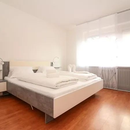 Heimatdock Eg * Norden